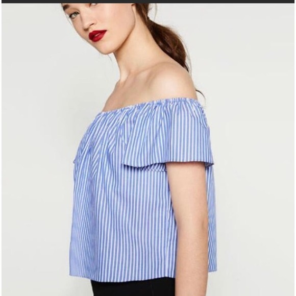 Zara Striped Blue White Off the Shoulder Crop Top Flutter Sleeve Size Small - Picture 1 of 7